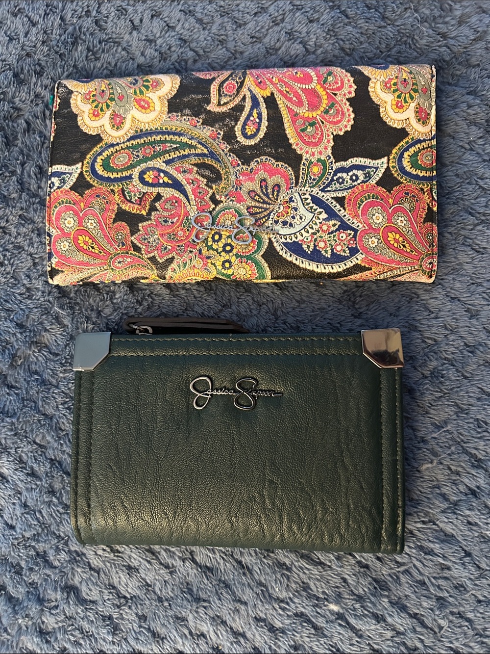 Jessica Simpson Dark Green Leather Zip Wallet/Multicoloured Wallet